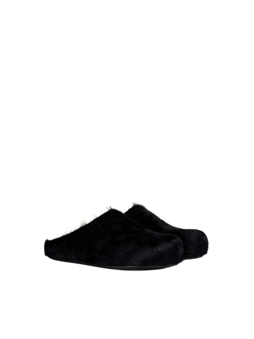 Fussbett Sabot Clog in Black Long Haircalfskin