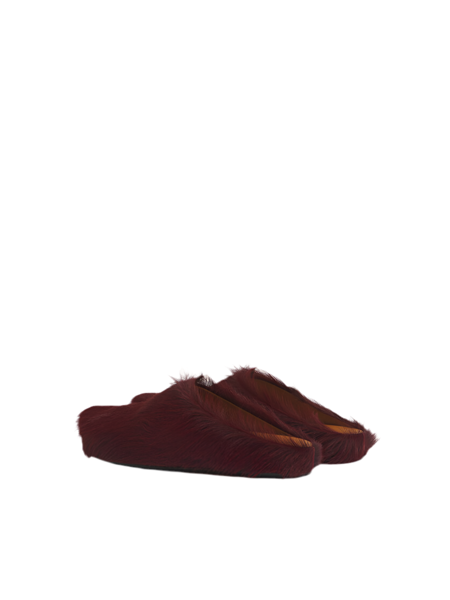 Fussbett Sabot Clog in Red Long Haircalfskin