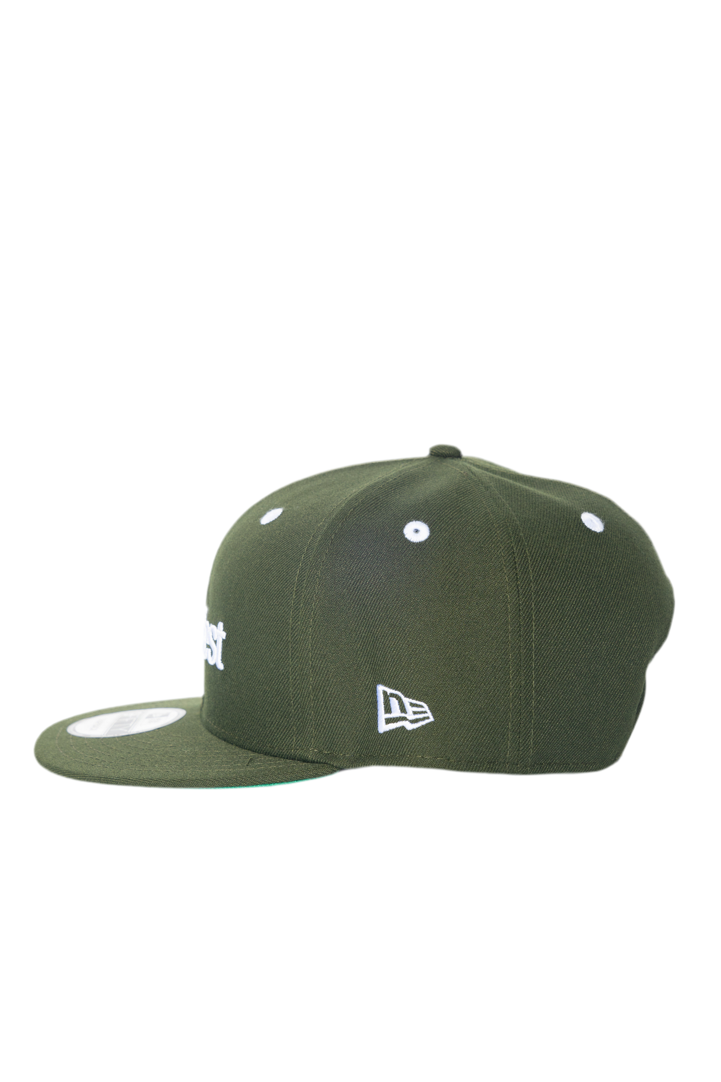 Manifest + New Era Snapback in Moss