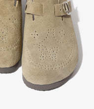 Load image into Gallery viewer, Clog Sandal in Taupe