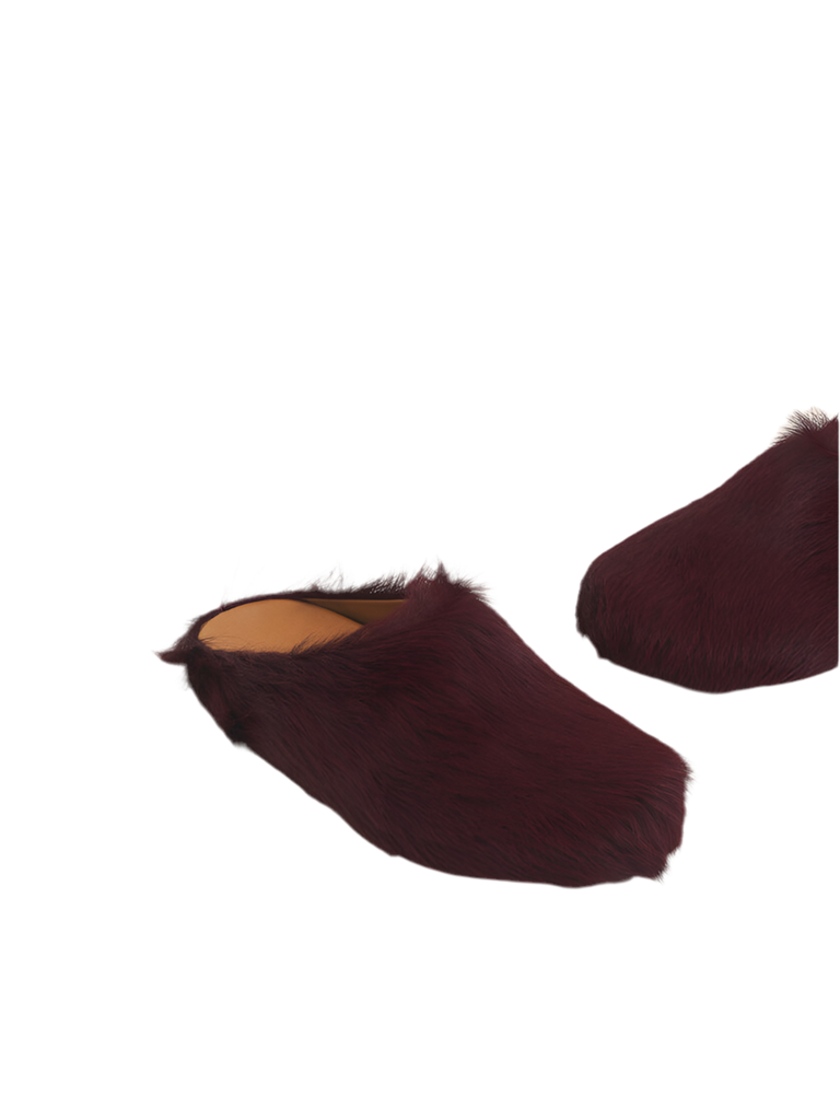 Fussbett Sabot Clog in Red Long Haircalfskin