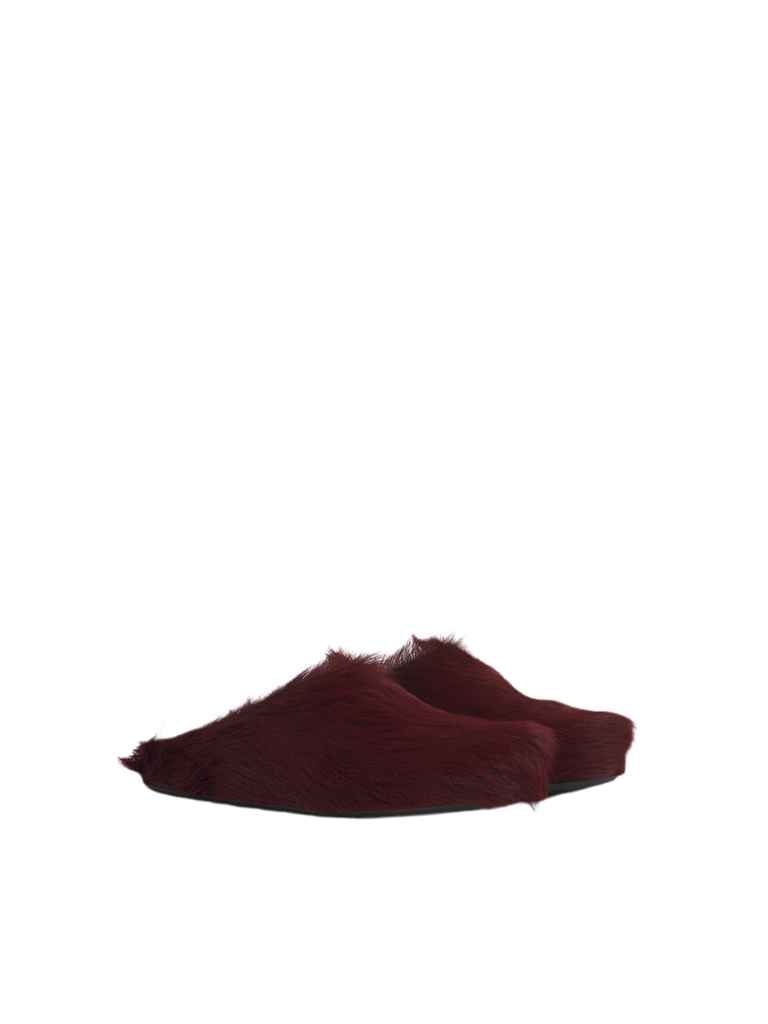 Fussbett Sabot Clog in Red Long Haircalfskin