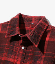 Load image into Gallery viewer, 7 Cuts Flannel Wide Shirt in Red